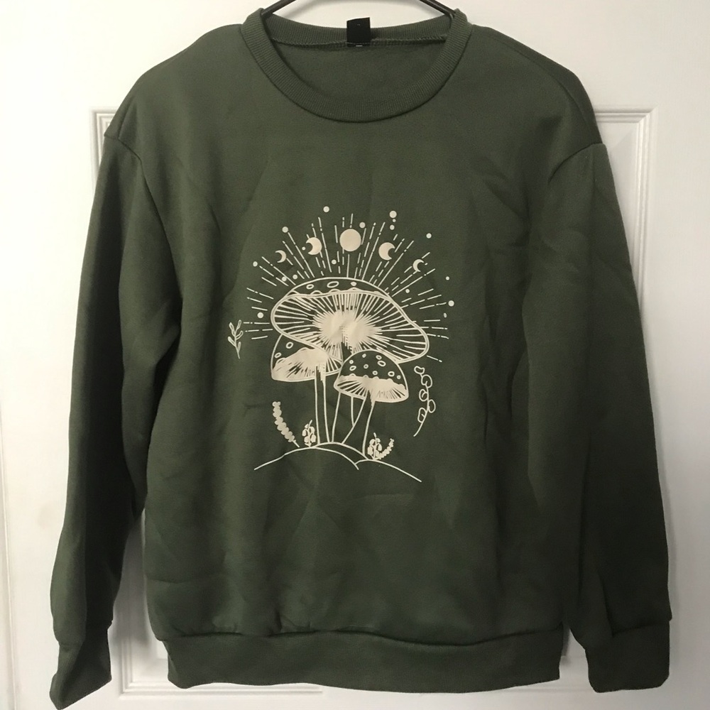 Green Graphic Woman’s Sweater Small